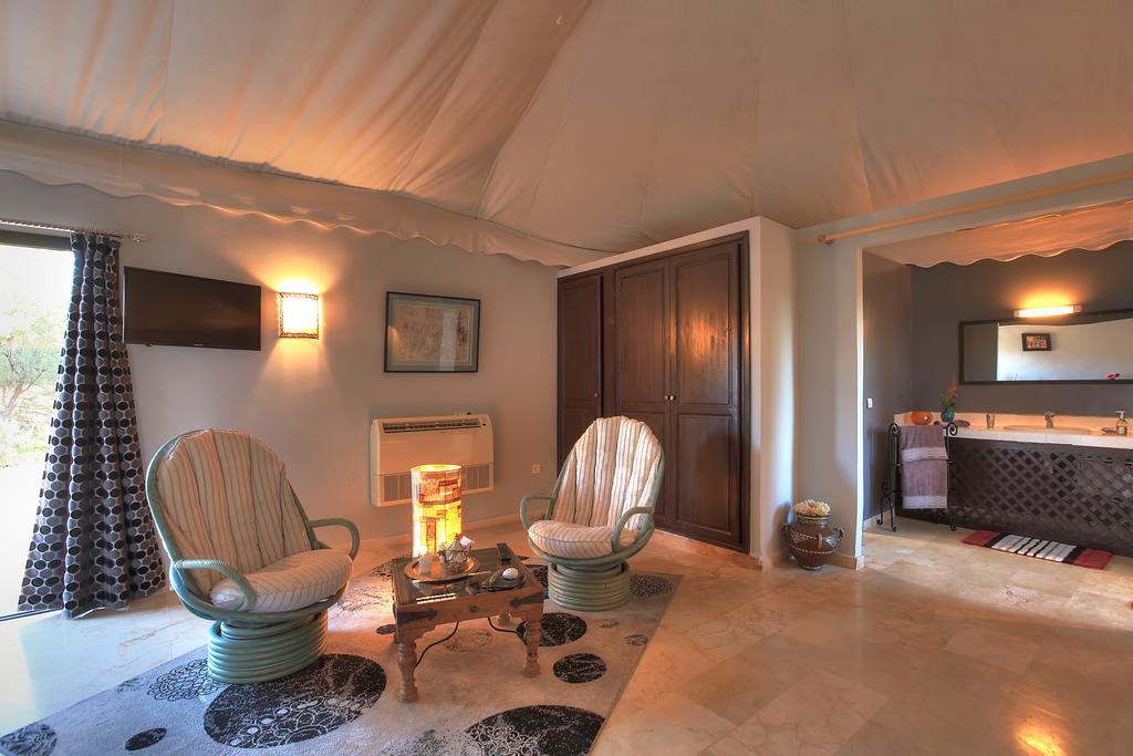 Villa Marco Au Jardin Des Senteurs El Ain Ngoại thất bức ảnh