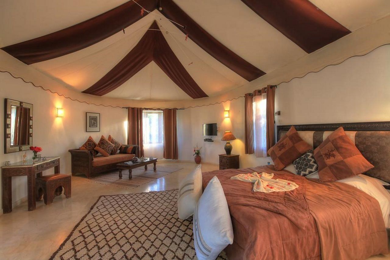 Villa Marco Au Jardin Des Senteurs El Ain Ngoại thất bức ảnh